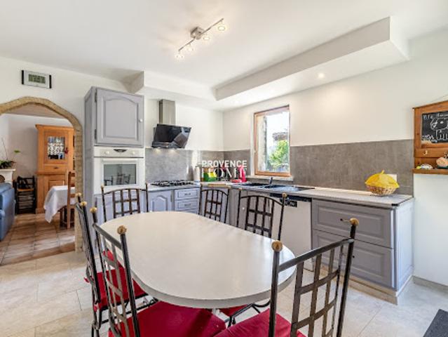 Vente Maison 6 pièces 120 m2 Lacoste