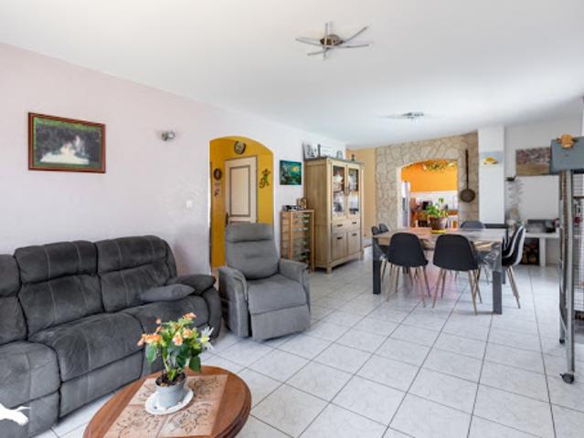 Vente Maison 6 pièces 120 m2 Saint Just