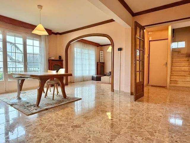 Vente Maison 6 pièces 121 m2 Morangis