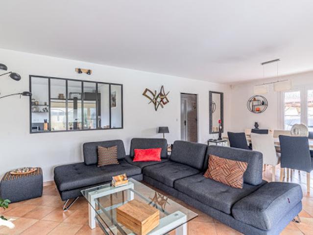 Vente Maison 6 pièces 121 m2 Arsac