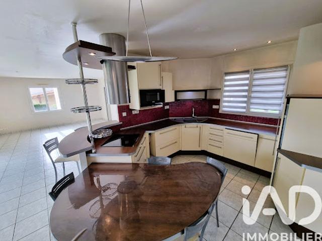 Vente Maison 6 pièces 121 m2 Les Herbiers