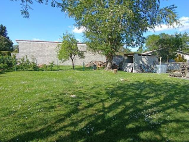 Vente Maison 6 pièces 121 m2 Saint Germain d'Esteuil