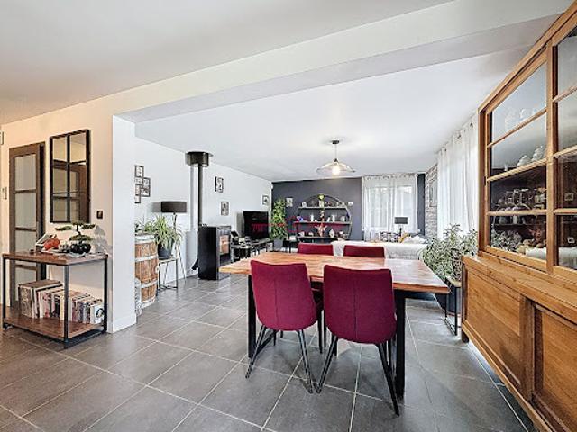 Vente Maison 6 pièces 121 m2 Vienne le Château
