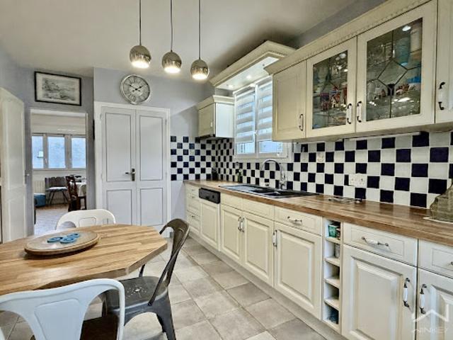 Vente Maison 6 pièces 121.27 m2 Chartres de Bretagne