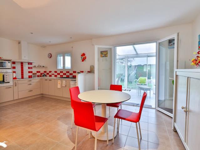 Vente Maison 6 pièces 122 m2 Jonzac