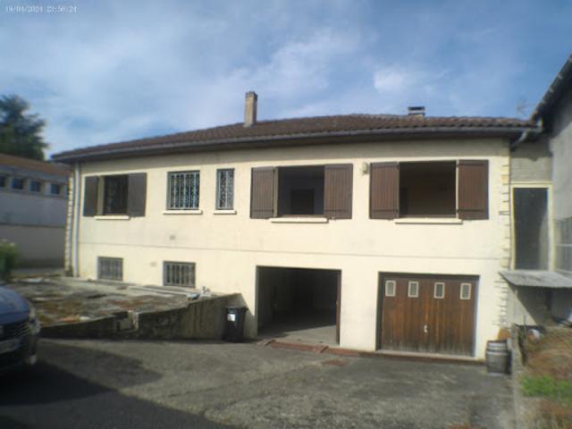 Vente Maison 6 pièces 122 m2 Châteaubernard