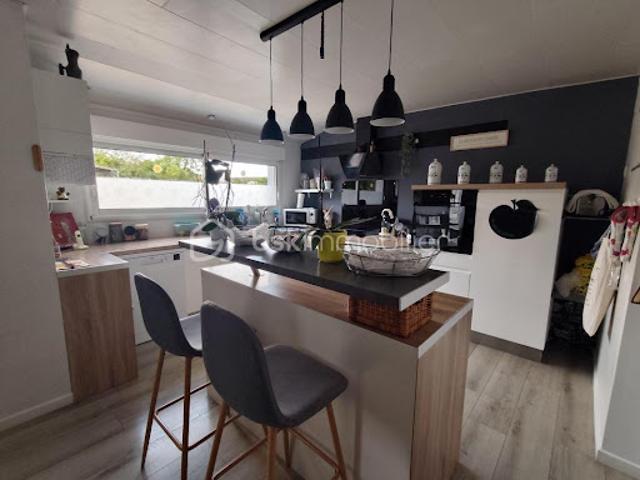 Vente Maison 6 pièces 122 m2 Aigre