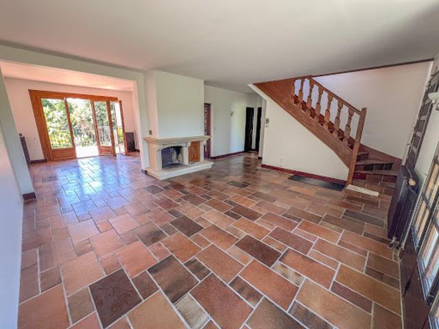Vente Maison 6 pièces 123 m2 Le Mesnil Saint Denis