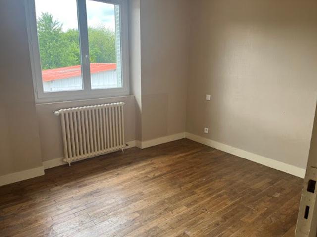 Vente Maison 6 pièces 123 m2 Piégut Pluviers
