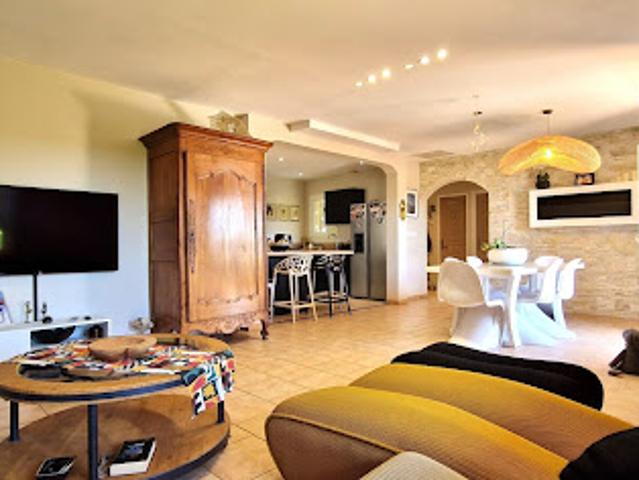 Vente Maison 6 pièces 134 m2 Caumont sur Durance