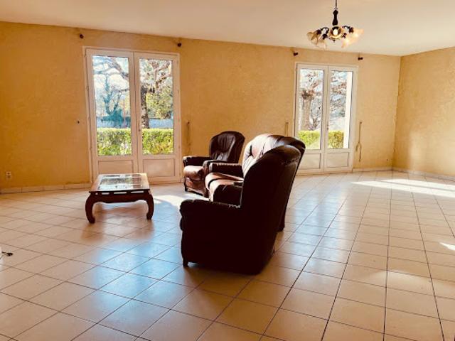 Vente Maison 6 pièces 134 m2 Saint Julien du Puy