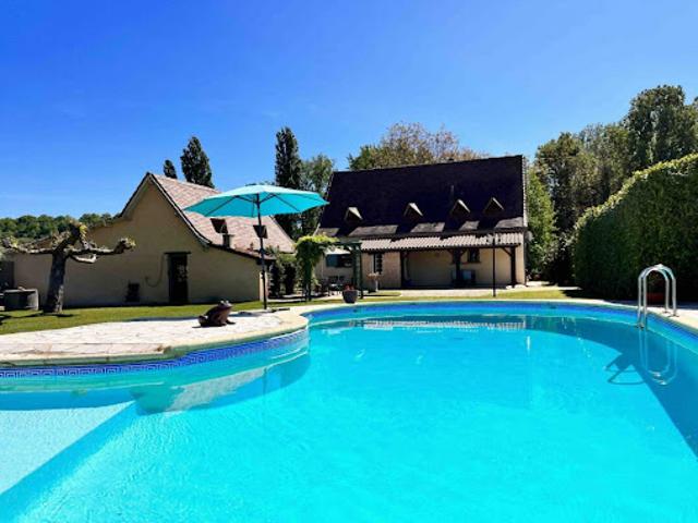 Vente Maison 6 pièces 134 m2 Sainte Alvère