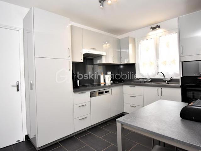Vente Maison 6 pièces 135 m2 Ormesson sur Marne