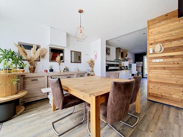 Vente Maison 6 pièces 135 m2 Armentieres