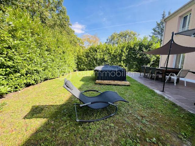Vente Maison 6 pièces 135 m2 Clichy sous Bois