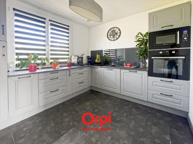Vente Maison 6 pièces 135 m2 Cosne d'Allier