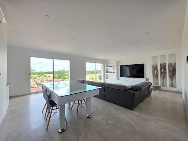 Vente Maison 6 pièces 135 m2 Corcelles les Monts