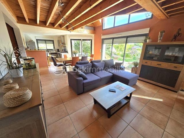 Vente Maison 6 pièces 135 m2 La Bazouge des Alleux