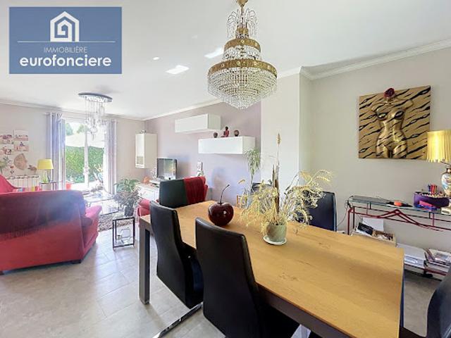 Vente Maison 6 pièces 135 m2 Saint Parres aux Tertres