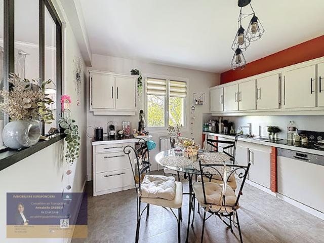 Vente Maison 6 pièces 135 m2 Saint Parres aux Tertres