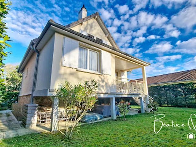 Vente Maison 6 pièces 135 m2 Sainte genevieve des bois