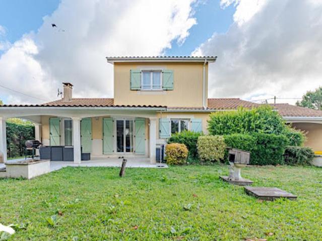 Vente Maison 6 pièces 135 m2 Virelade