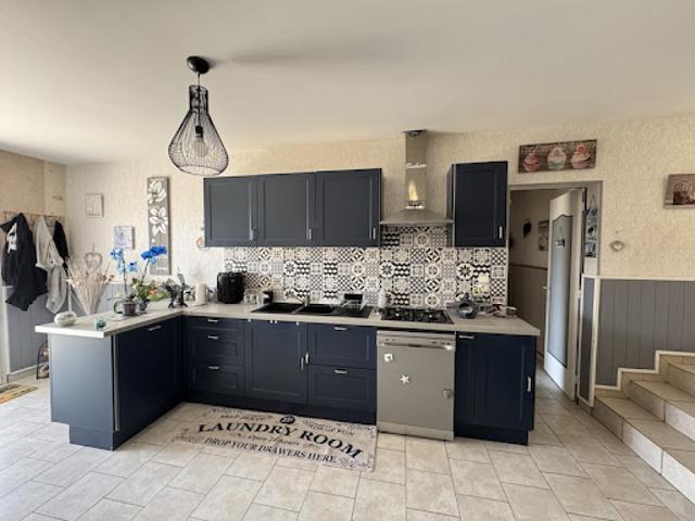 Vente Maison 6 pièces 136 m2 Neuvicq