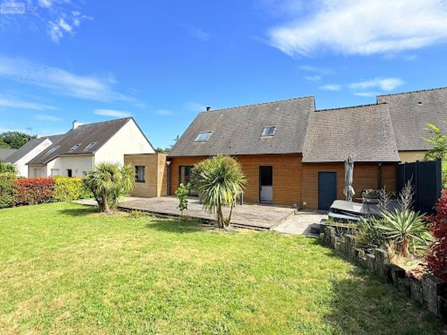 Vente Maison 6 pièces 136 m2 Bourg des Comptes