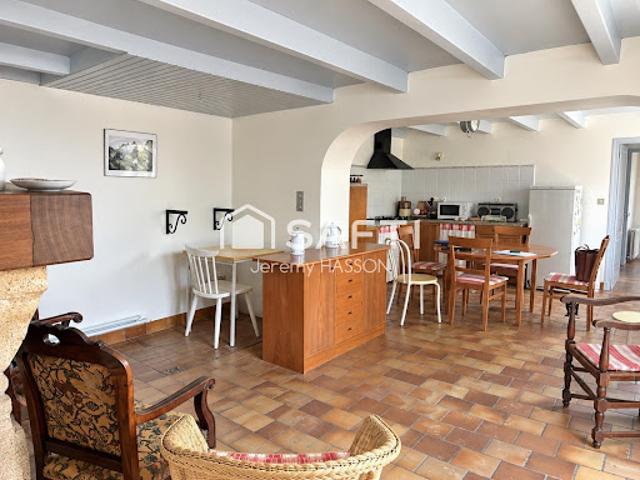 Vente Maison 6 pièces 136 m2 Geay