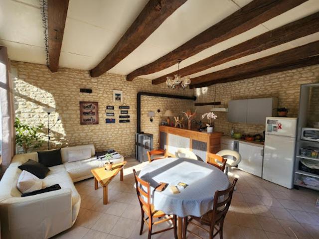 Vente Maison 6 pièces 136.6 m2 La Tour Saint Gelin