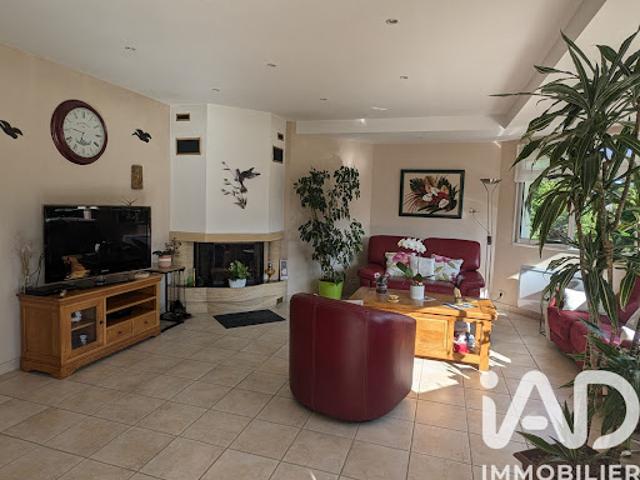 Vente Maison 6 pièces 137 m2 Angerville