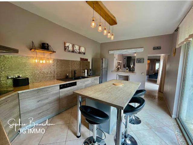 Vente Maison 6 pièces 137 m2 Charmoy