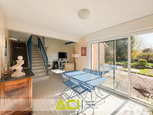 Vente Maison 6 pièces 137 m2 Chevagny les Chevrières