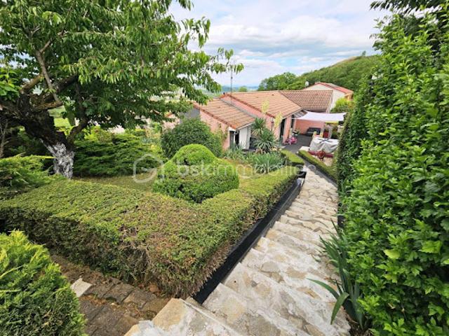 Vente Maison 6 pièces 137 m2 Cournon d'Auvergne