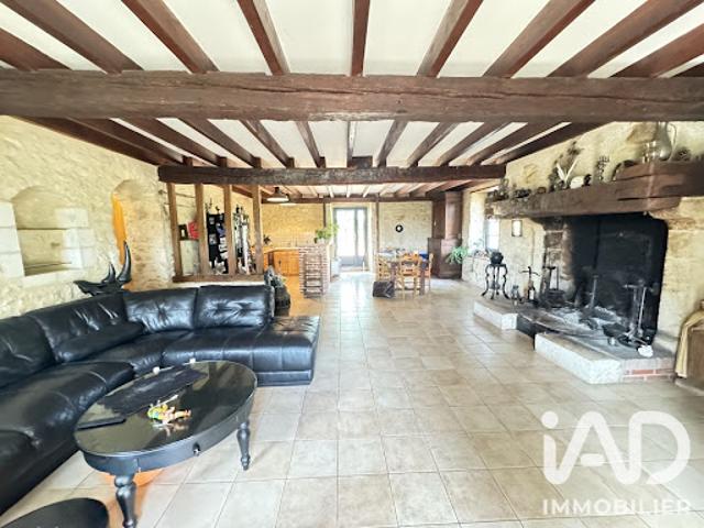 Vente Maison 6 pièces 137 m2 Lussas et Nontronneau