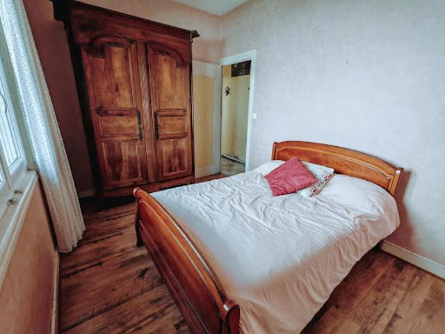 Vente Maison 6 pièces 137 m2 Saint Aigulin