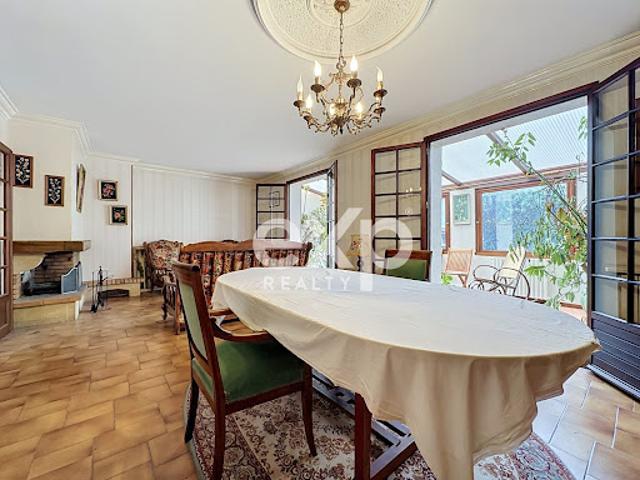 Vente Maison 6 pièces 137 m2 Saint Denis