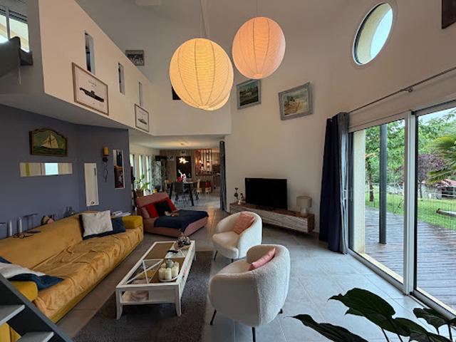 Vente Maison 6 pièces 137.56 m2 Figeac