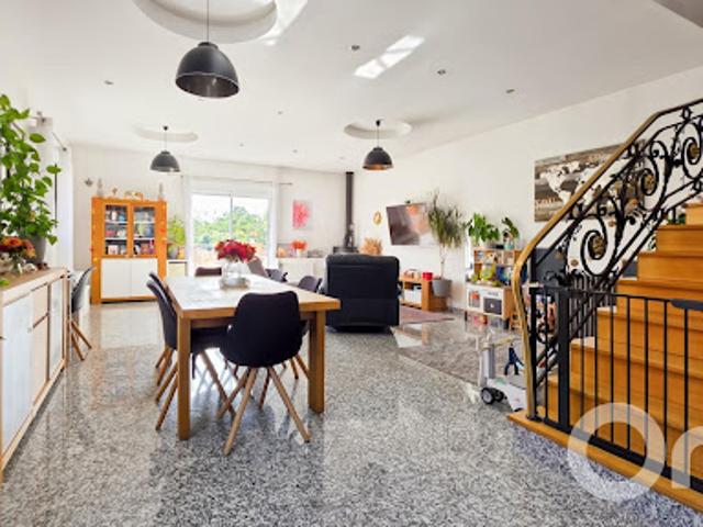 Vente Maison 6 pièces 137.57 m2 Saint Prix