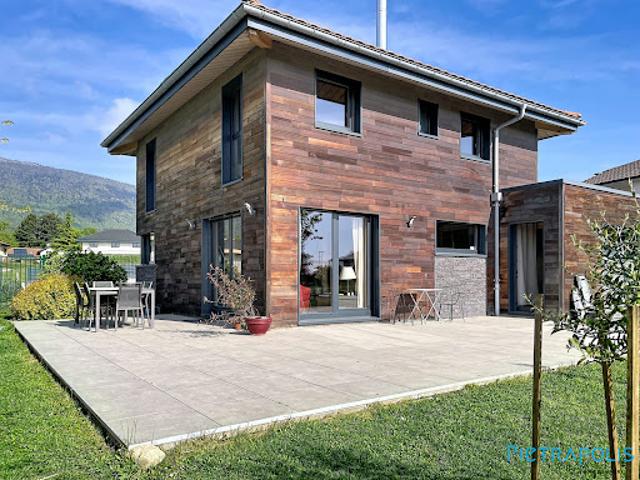 Vente Maison 6 pièces 138 m2 Echenevex