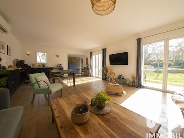 Vente Maison 6 pièces 138 m2 La Roque sur Pernes