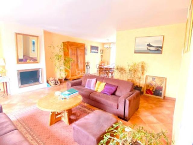 Vente Maison 6 pièces 138 m2 Le Mesnil Saint Denis