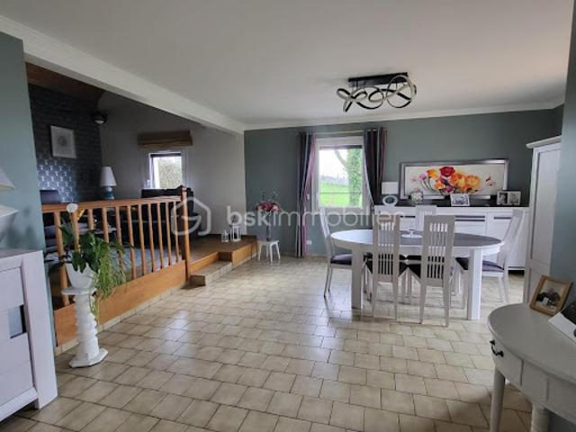 Vente Maison 6 pièces 138.9 m2 Saint Laurent de Cuves