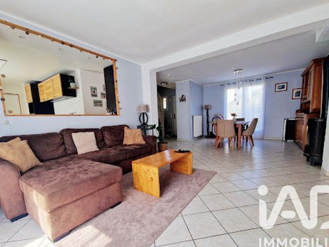Vente Maison 6 pièces 130 m2 Moussy le Vieux