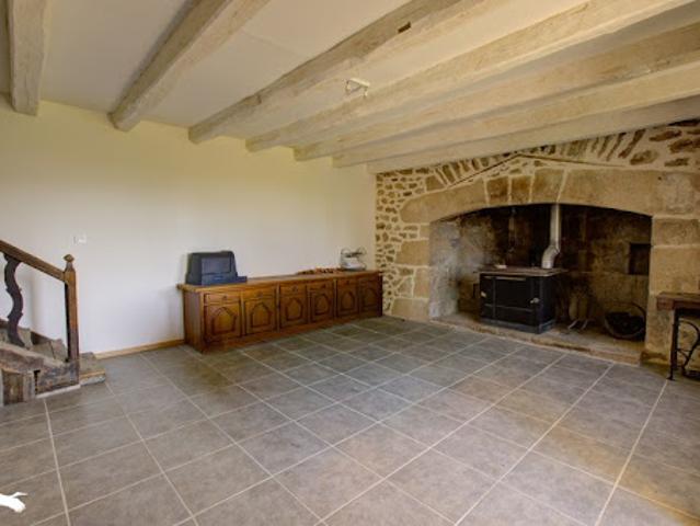 Vente Maison 6 pièces 130 m2 Camps Saint Mathurin Léobazel