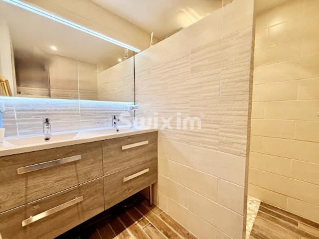 Vente Maison 6 pièces 130 m2 Sallenôves