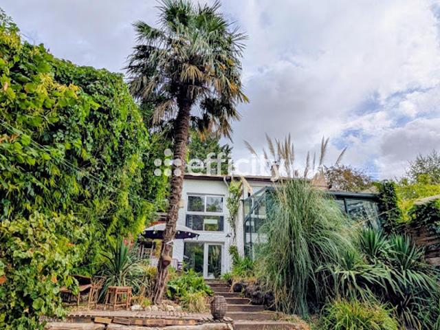 Vente Maison 6 pièces 130 m2 Saint Denis