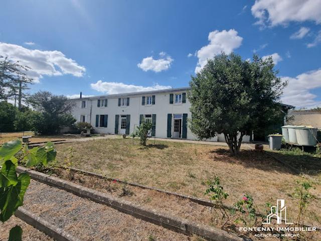 Vente Maison 6 pièces 108 m2 Fontenay le Comte