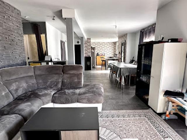 Vente Maison 6 pièces 130 m2 Roche lez Beaupré