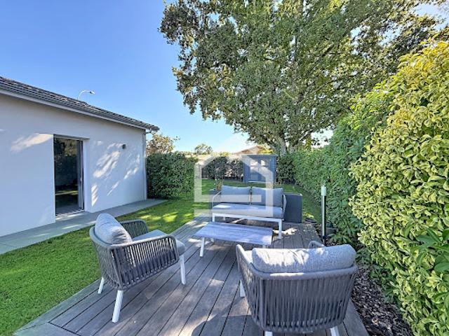Vente Maison 6 pièces 130 m2 Saint Aubin de Médoc